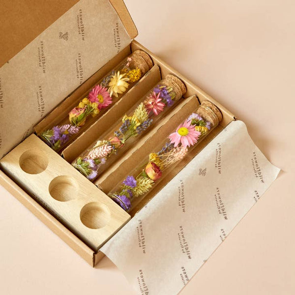 Christmas Gift Box - Dried Flowers - Message in A Box - Large -  - Wildflowers by Floriette - Wild Lark