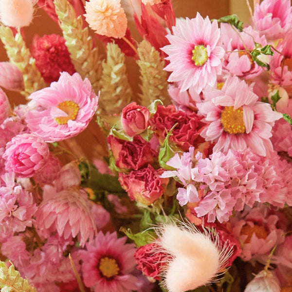 Dried Flowers - Classic Bouquet - Sweet Embrace - - Wildflowers by Floriette - Wild Lark