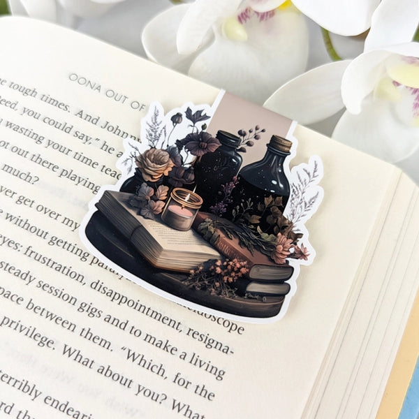 Magnetic Bookmark - Dark Academia - Aphrodite Bookclub - Wild Lark