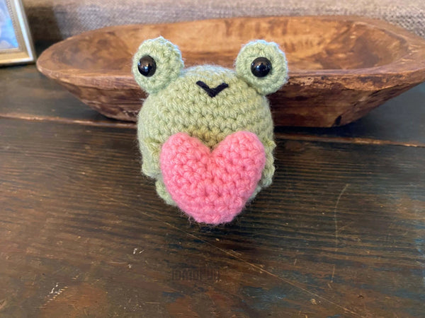 Crochet Frog with Heart - Pastel Pink Heart - Tomopod - Wild Lark