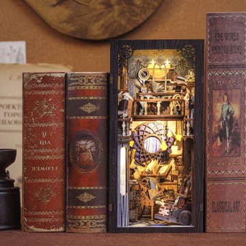 DIY Book Nook Kit - - Hands Craft - Wild Lark