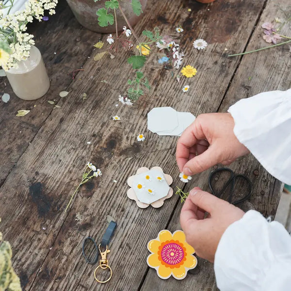 Keyring Flower Press - - Studio Wald - Wild Lark
