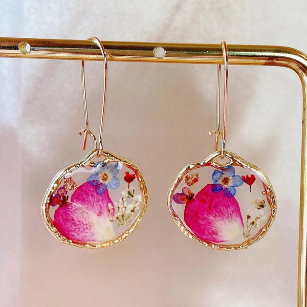 Handmade Earrings - Pressed Flowers Hoop Earrings - Daisy Moon by Hillerland - Wild Lark