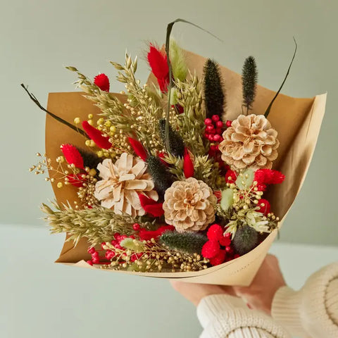 Dried Flowers - Classic Christmas Bouquet - Holiday Cheer - Classic Bouquet (large) - Wildflowers by Floriette - Wild Lark