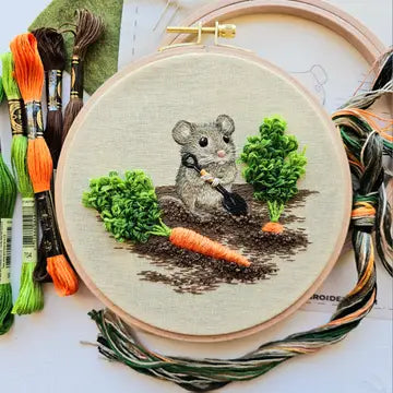 Hand Embroidery Kit - Garden Mouse - Jessica Long Embroidery - Wild Lark
